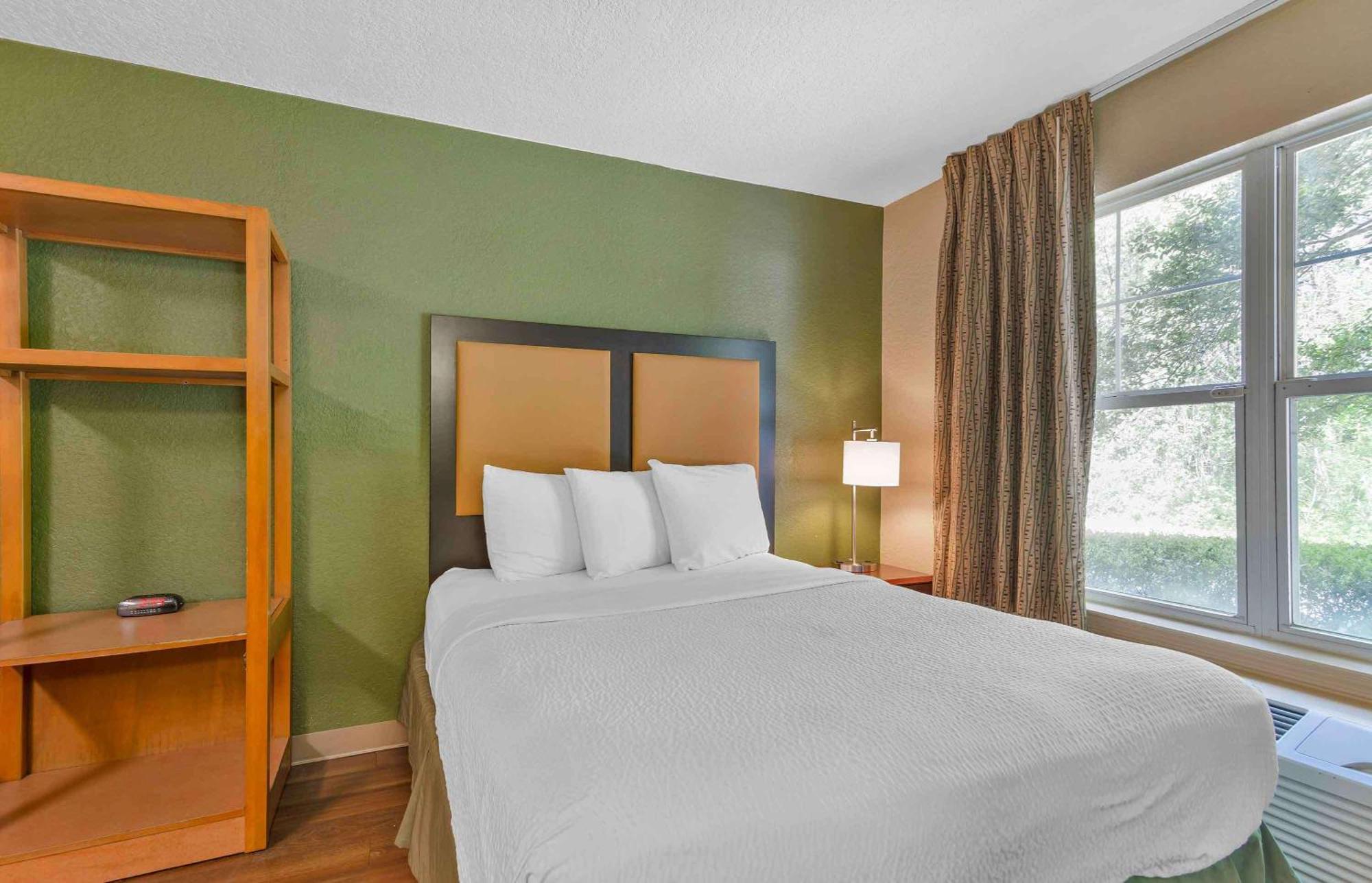 Extended Stay America Select Suites - Orlando - Maitland - Summit Tower Blvd Алтамонте-Спрингс Екстер'єр фото