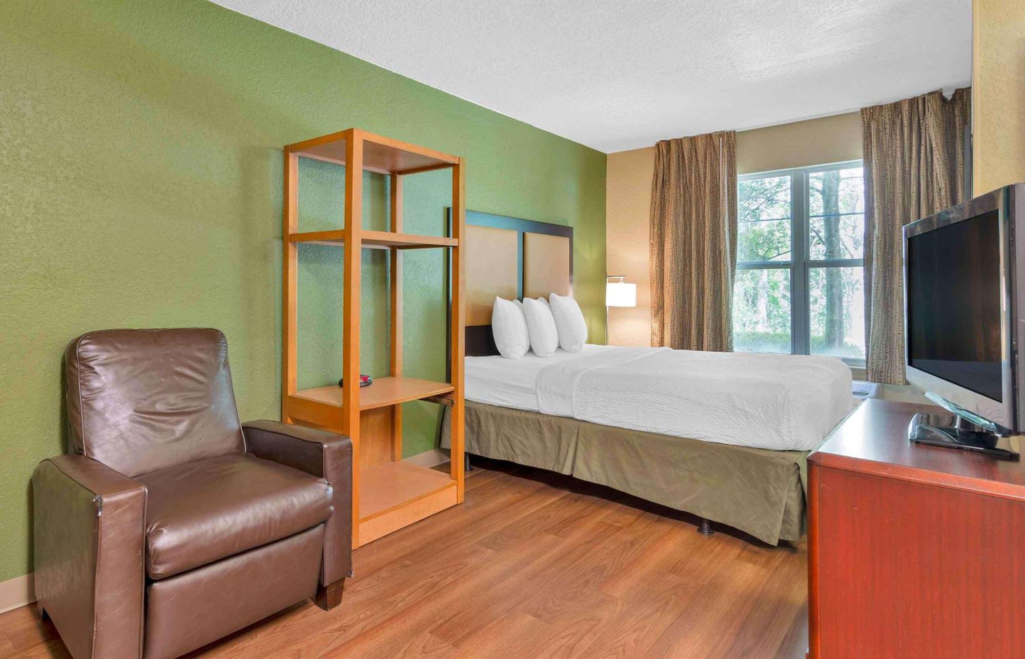 Extended Stay America Select Suites - Orlando - Maitland - Summit Tower Blvd Алтамонте-Спрингс Екстер'єр фото