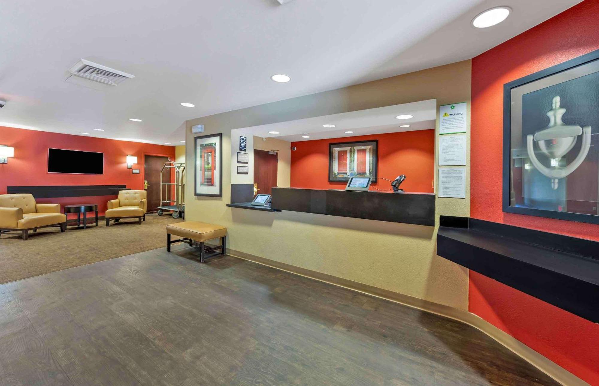Extended Stay America Select Suites - Orlando - Maitland - Summit Tower Blvd Алтамонте-Спрингс Екстер'єр фото